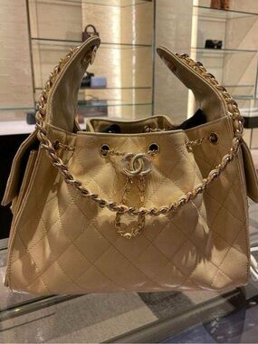 NEW IN BOX Chanel 25 Small Hobo Bag in Beige Gold Hardware Grained Calfskin